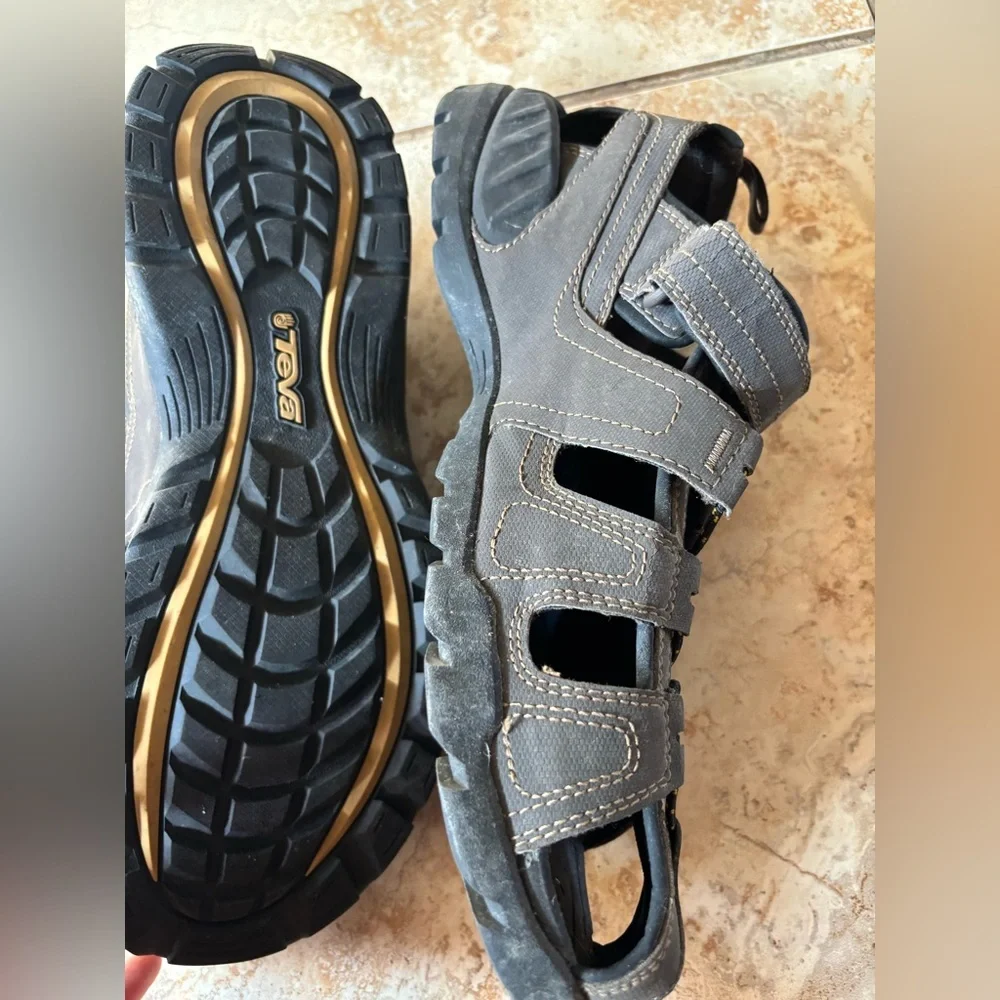 Teva Men's Brown Closed-Toe Trail Sandals